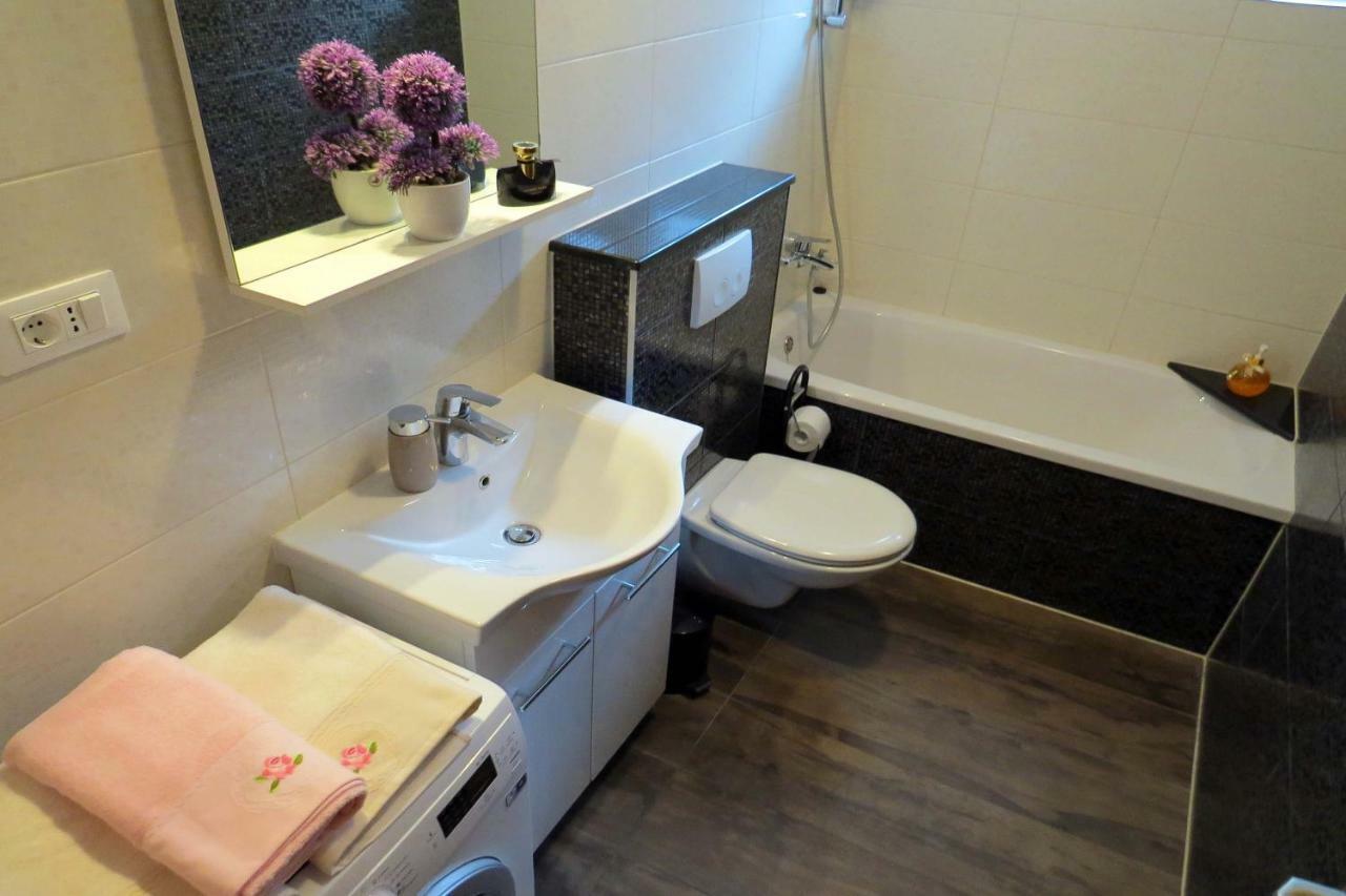 Apartman Jakir Baška Voda Buitenkant foto