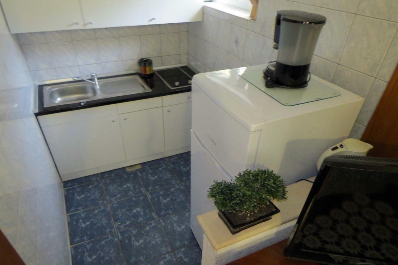 Apartman Jakir Baška Voda Buitenkant foto