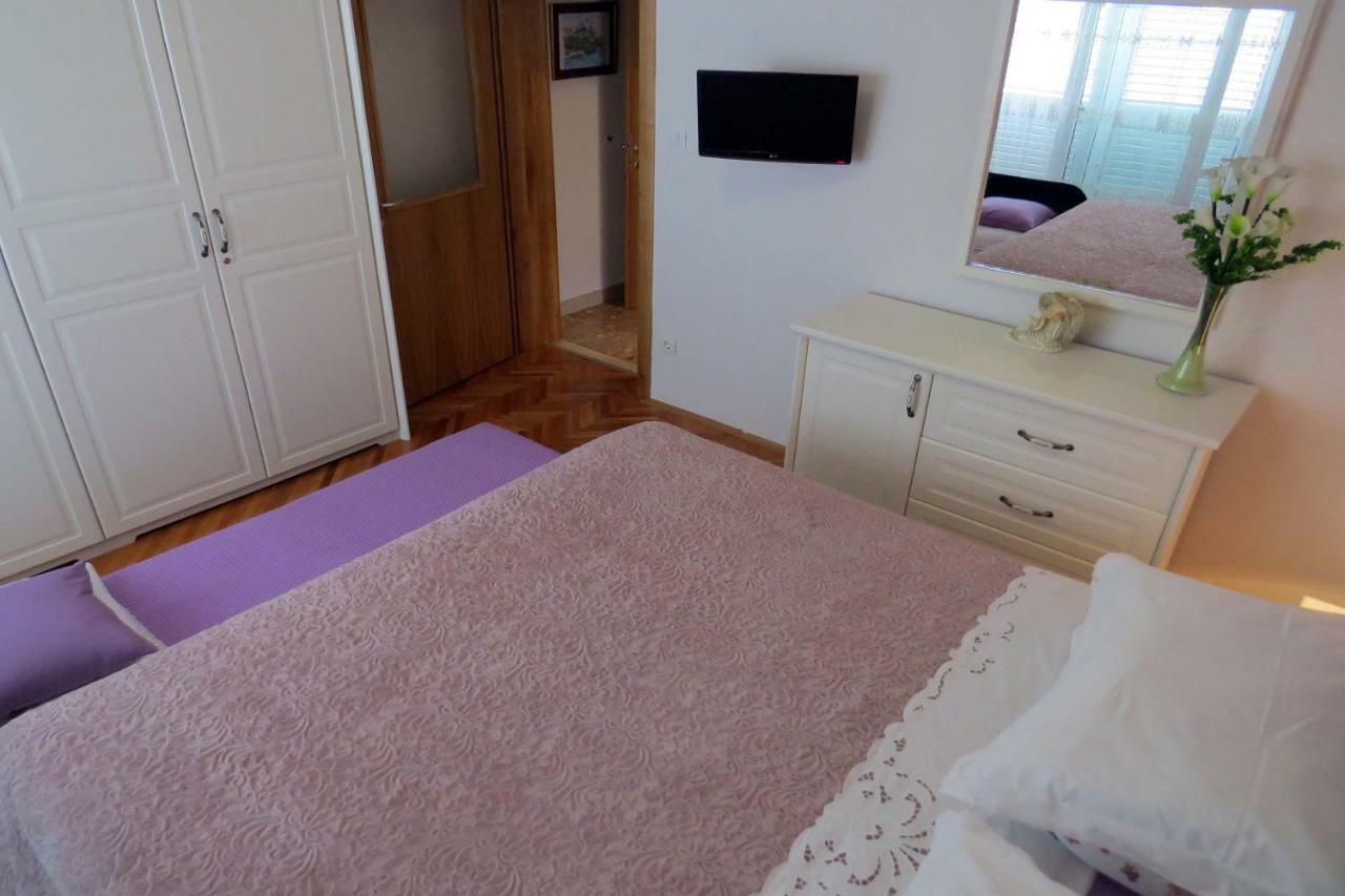 Apartman Jakir Baška Voda Buitenkant foto